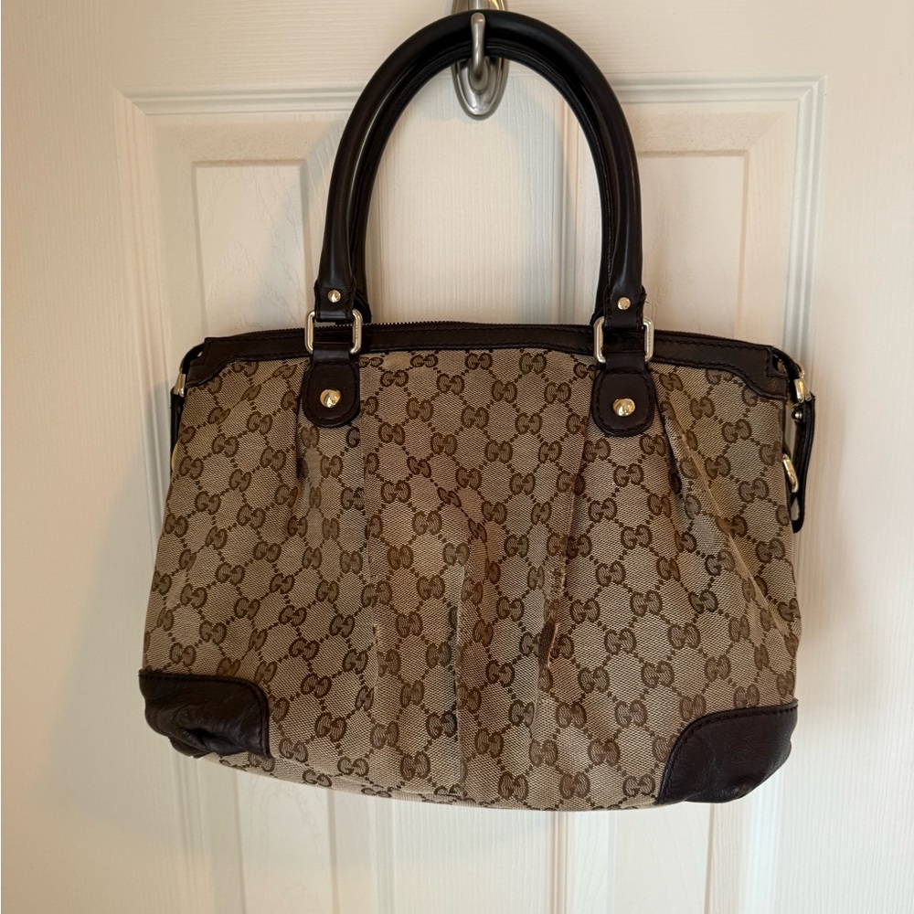 Gucci Sukey Leather bag Shoulder Bag